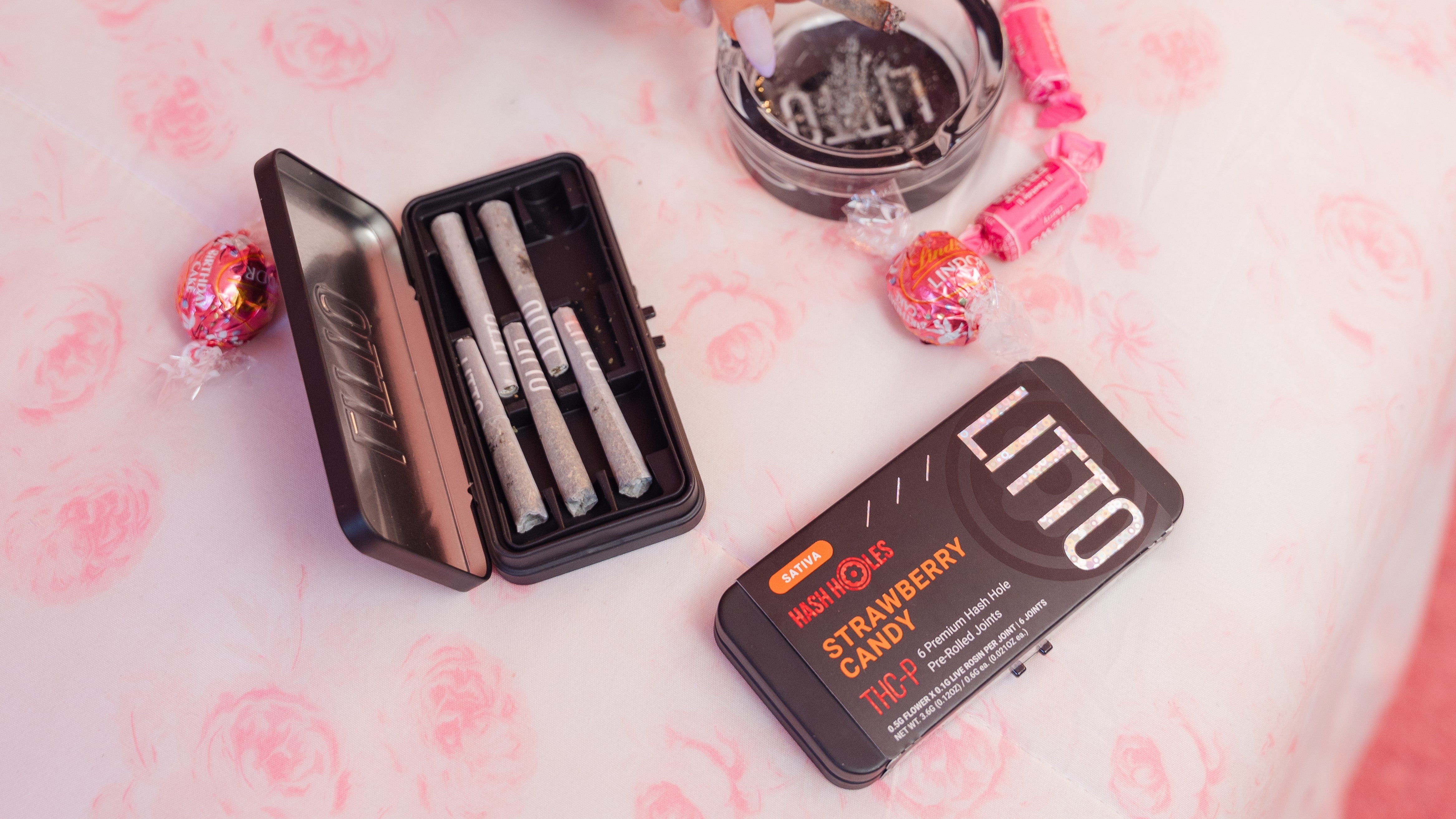 Joints vs Blunts vs Spliffs: What's The Difference? – FOREST WORKS ...